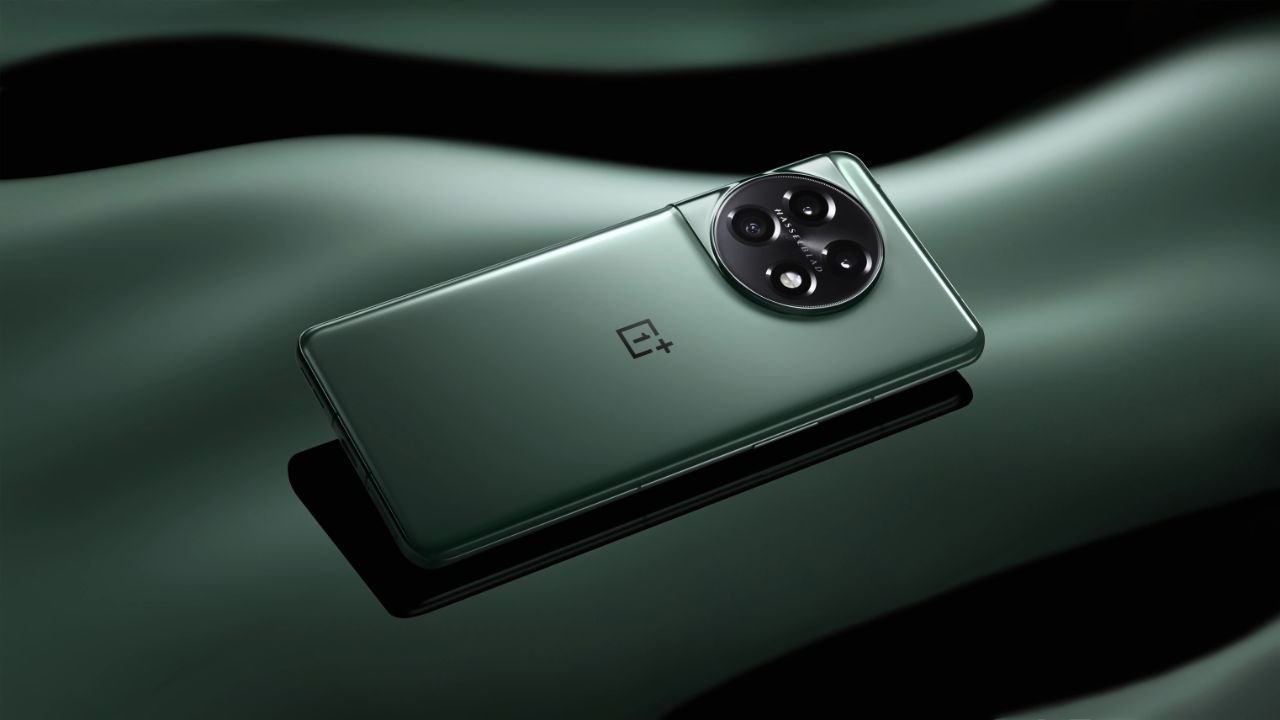 OnePlus 13 Launched – Snapdragon 8 Gen 4, 6.8-inch AMOLED Display & 100W Fast Charging